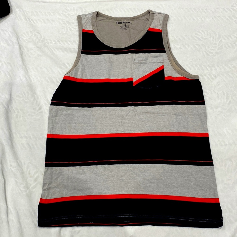 Tank top for man.